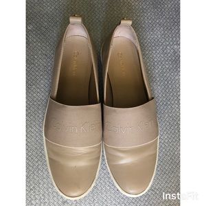 CALVIN KLEIN SLIP ON SNEAKERS